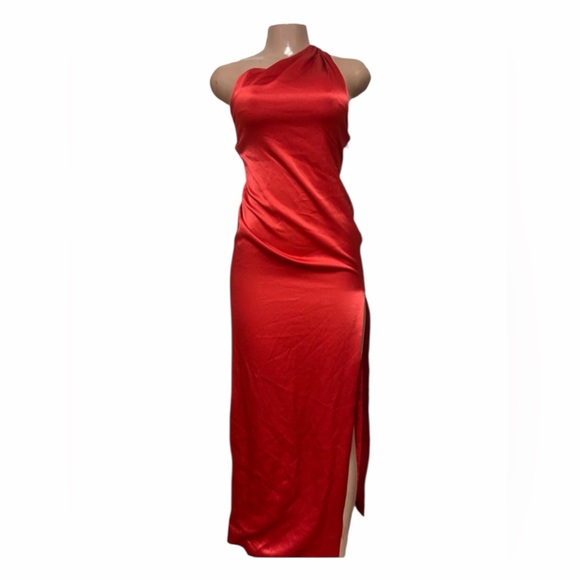 Alice + Olivia Dresses & Skirts - Alice + Olivia Vibrant Red One-Shoulder Dress